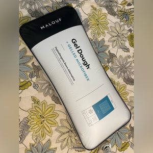 Malouf Gel Microfiber Pillow, King size